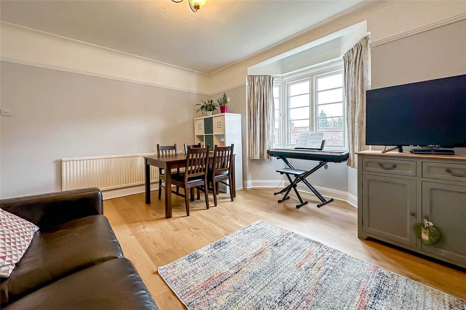 2 bed apartment for sale in Abbey Court, Holywell Hill, St. Albans, Hertfordshire, AL1  - Property Image 6