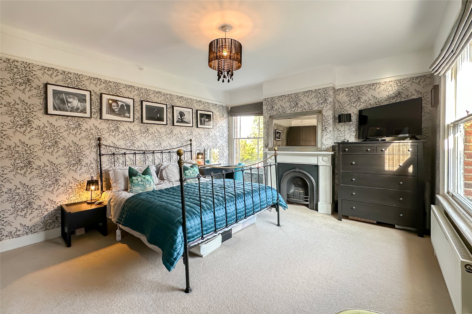 4 bed end of terrace house for sale in Church Crescent, St. Albans, Hertfordshire, AL3 - Property Image 6