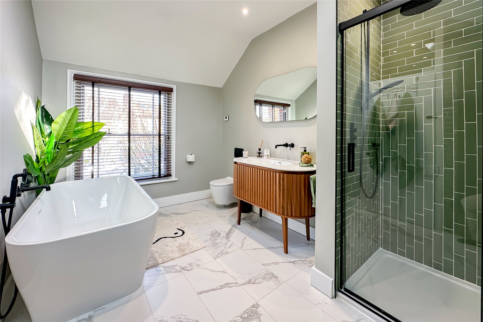 4 bed end of terrace house for sale in Church Crescent, St. Albans, Hertfordshire, AL3 - Property Image 8