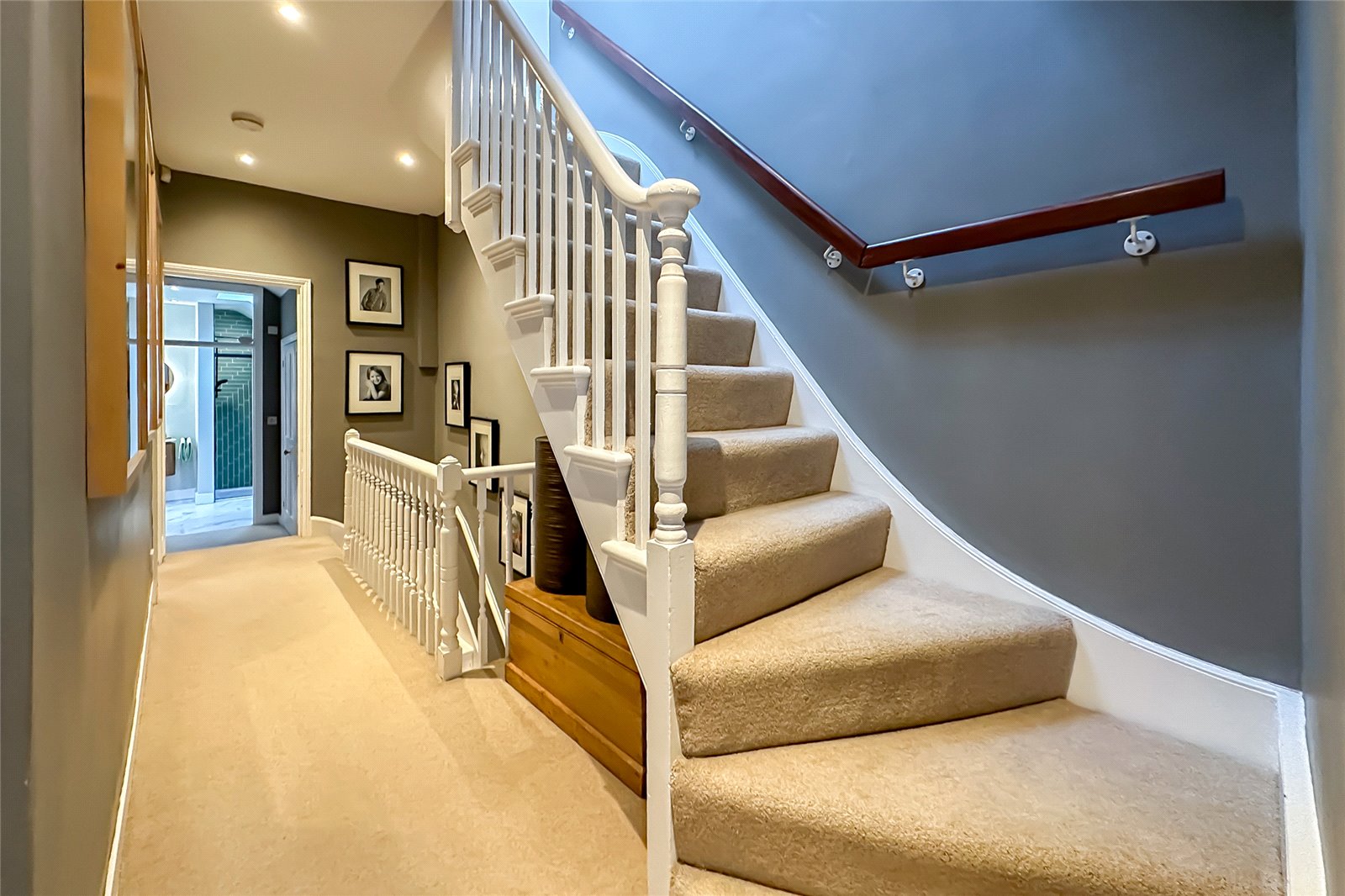 4 bed end of terrace house for sale in Church Crescent, St. Albans, Hertfordshire, AL3 - Property Image 11