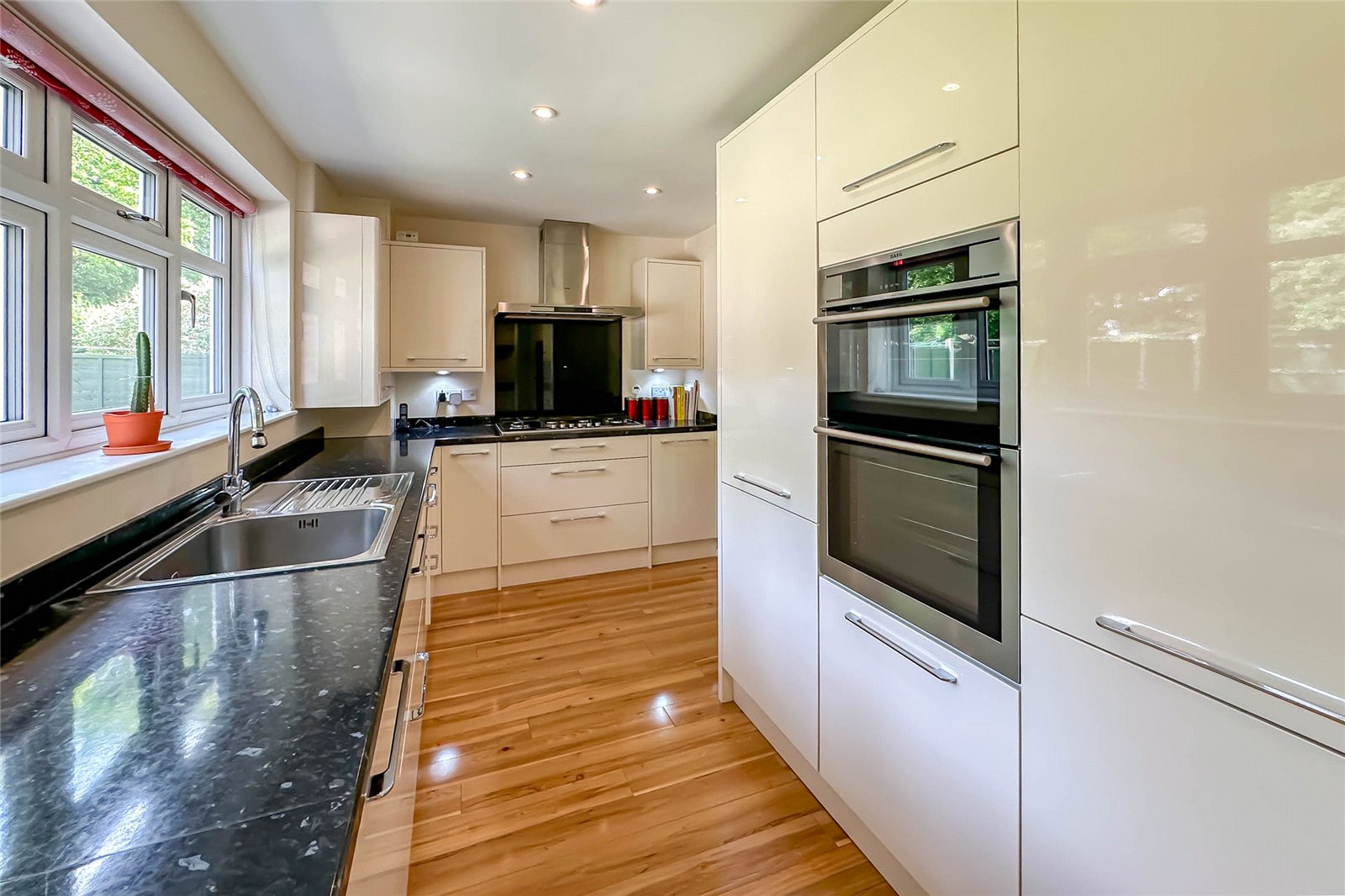 4 bed detached house for sale in Potters Field, St. Albans, Hertfordshire, AL3 - Property Image 15