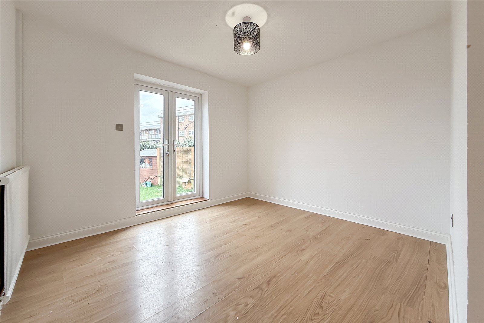 3 bed terraced house for sale in Trumpington Drive, St. Albans, Hertfordshire, AL1  - Property Image 6