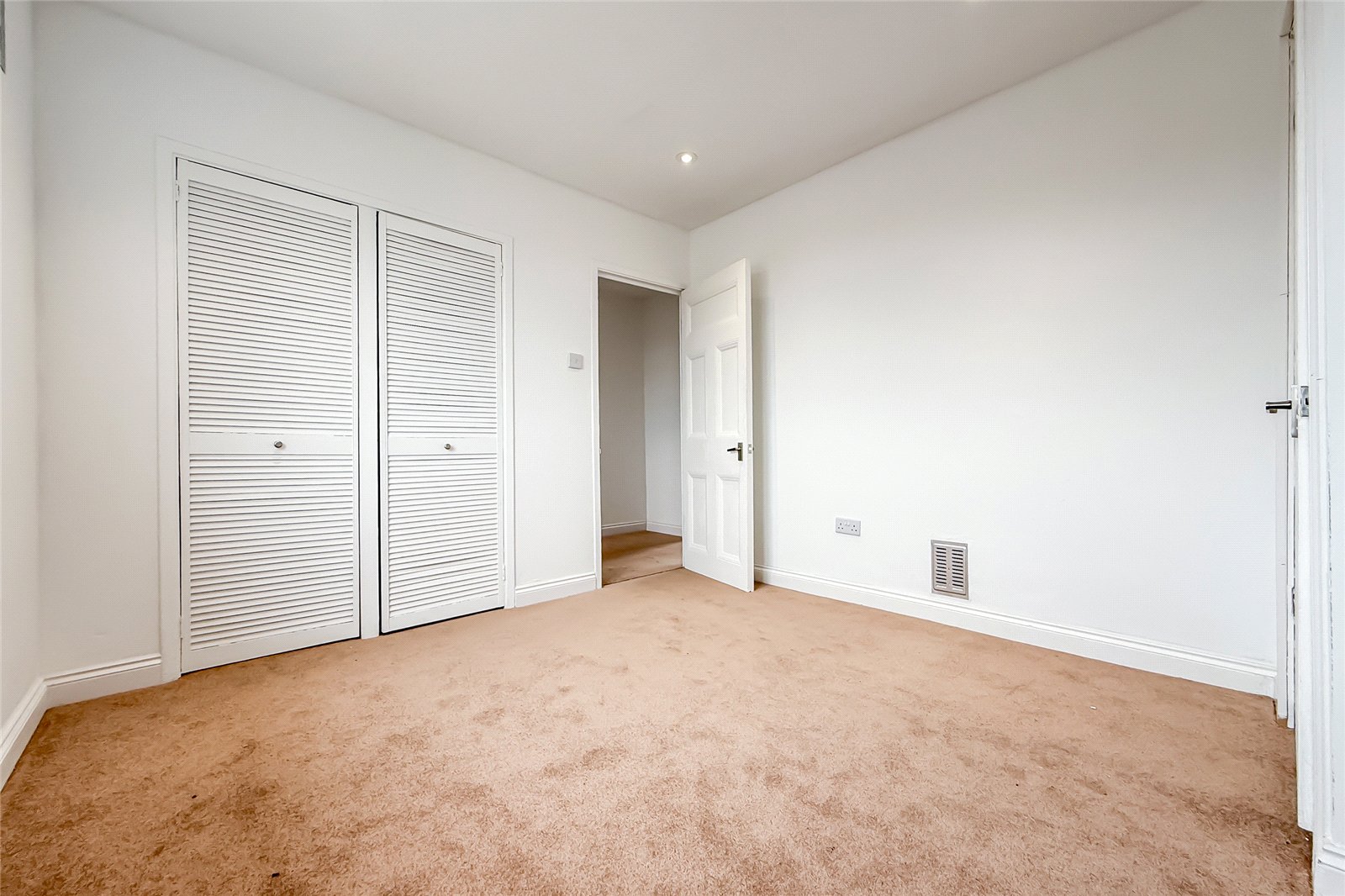 3 bed terraced house for sale in Trumpington Drive, St. Albans, Hertfordshire, AL1  - Property Image 19