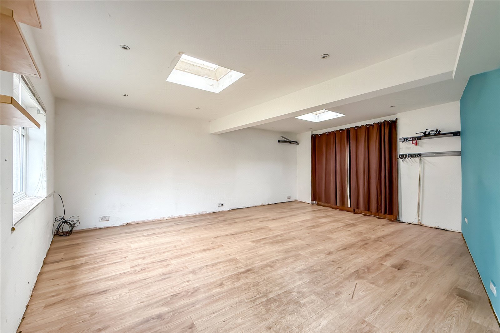3 bed terraced house for sale in Trumpington Drive, St. Albans, Hertfordshire, AL1  - Property Image 15