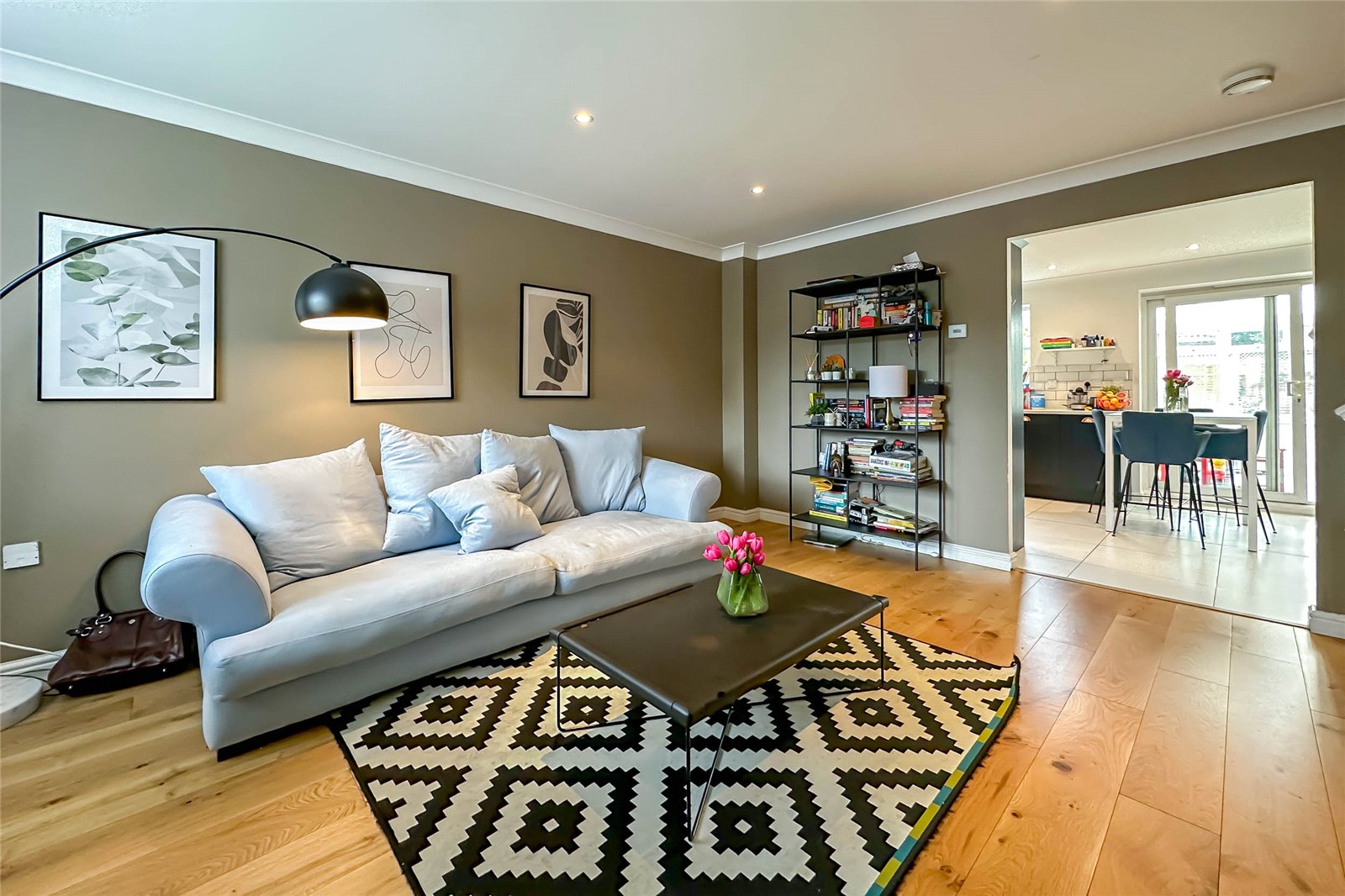 3 bed link detached house to rent in Sovereign Park, St. Albans, Hertfordshire, AL4  - Property Image 3