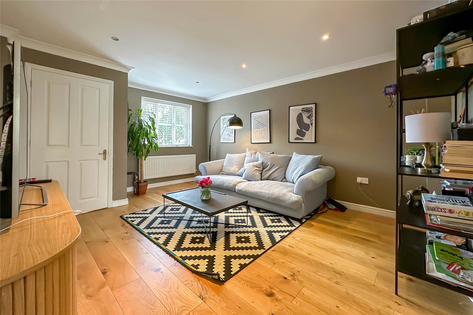 3 bed link detached house to rent in Sovereign Park, St. Albans, Hertfordshire, AL4  - Property Image 14