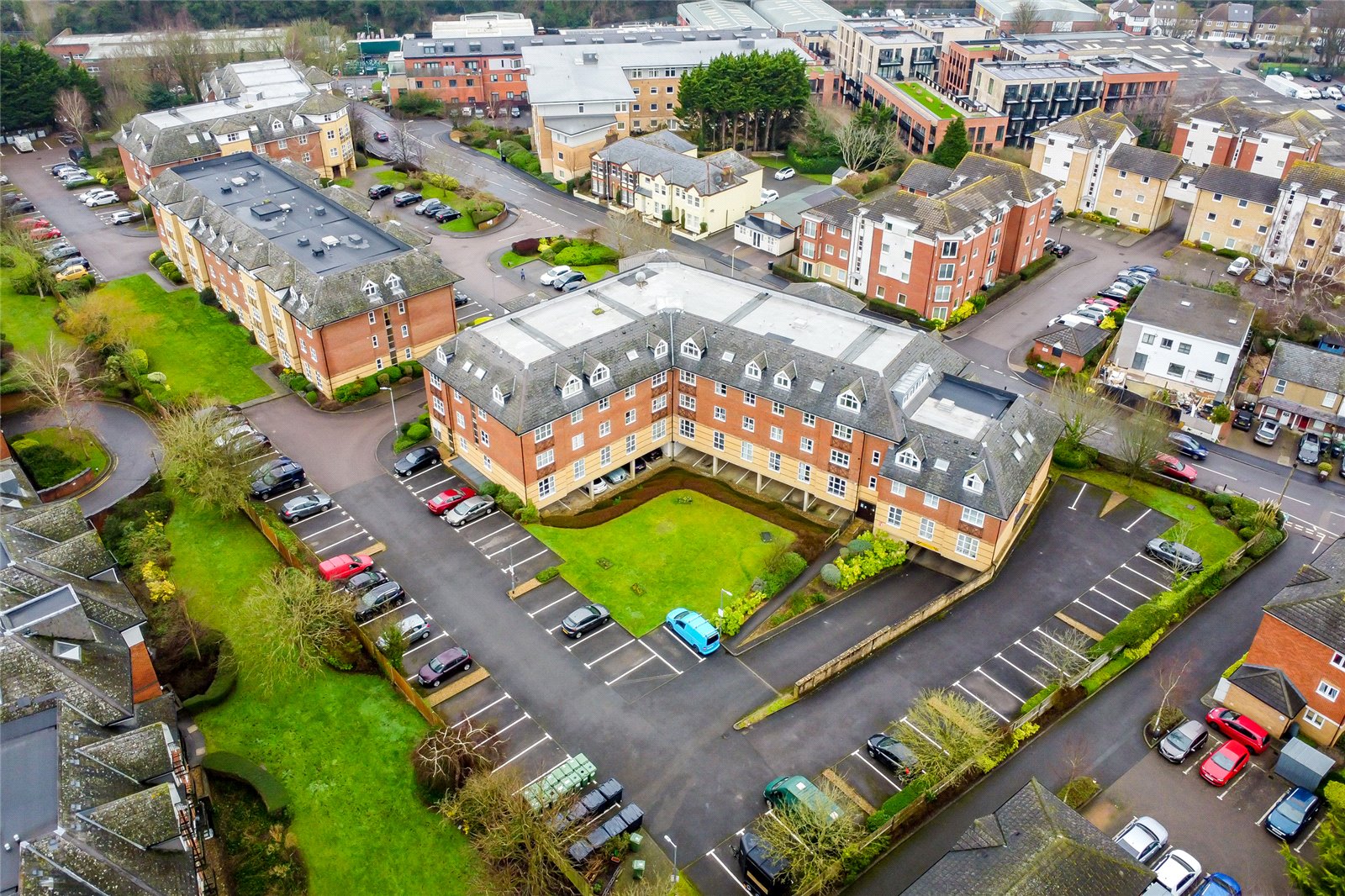 1 bed apartment for sale in Gatcombe Court, Dexter Close, St. Albans, Hertfordshire, AL1 - Property Image 14
