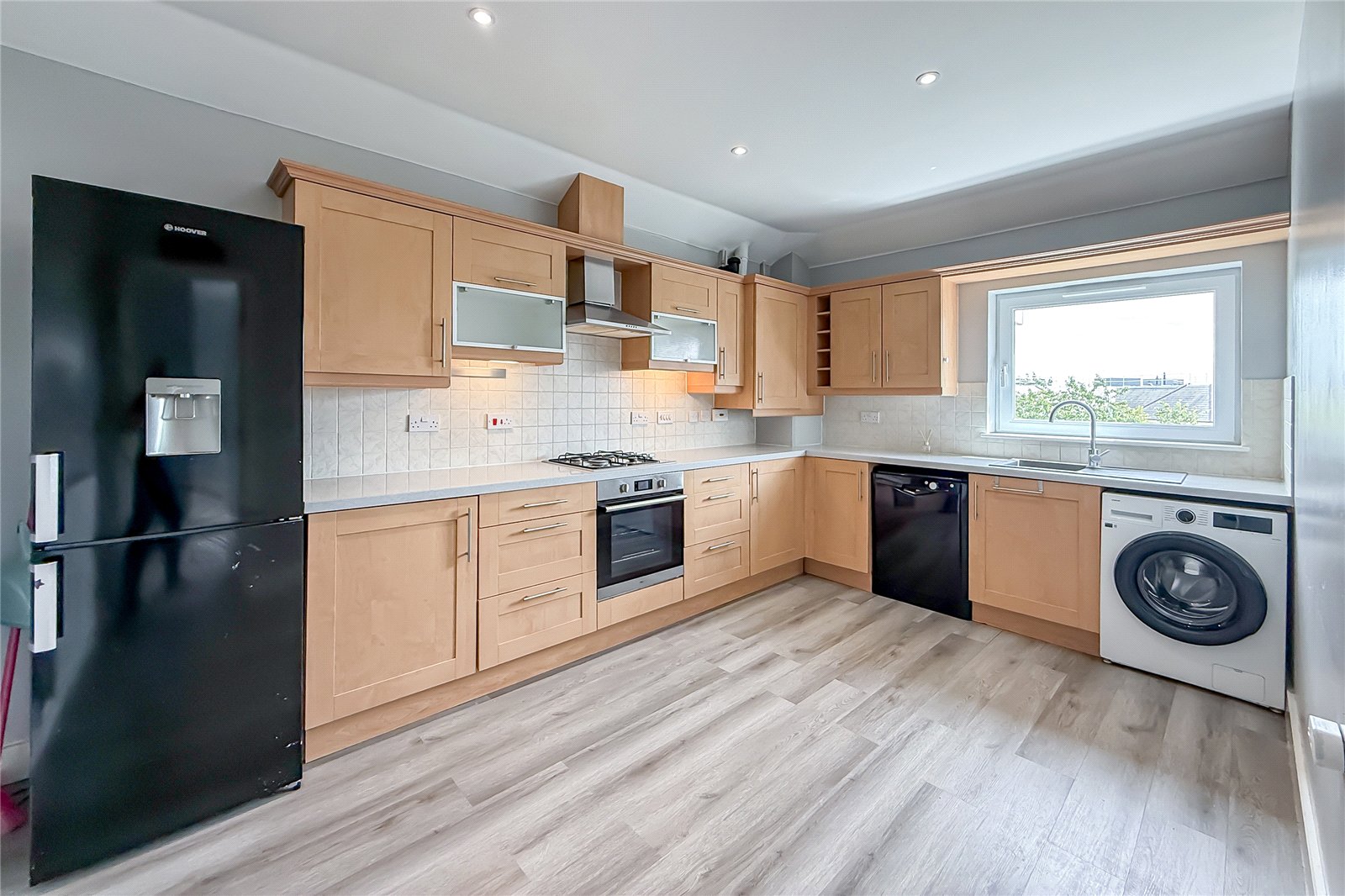2 bed apartment for sale in Bakers Close, St. Albans, Hertfordshire, AL1  - Property Image 3
