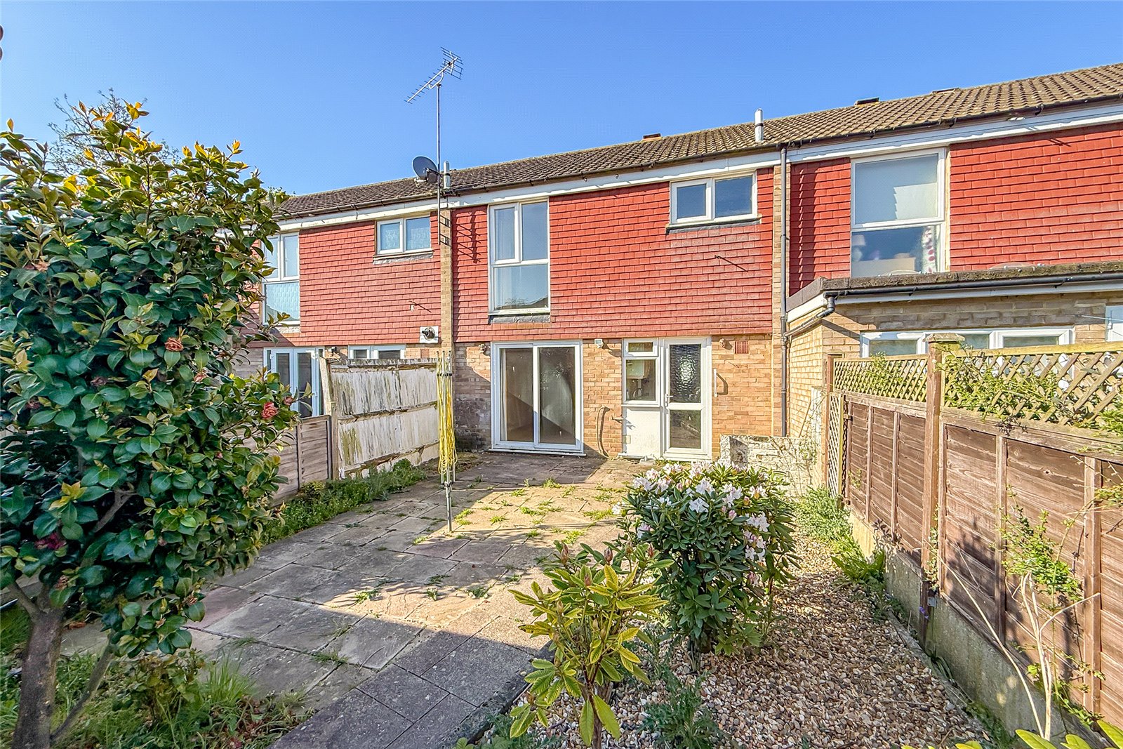 3 bed terraced house for sale in Maplefield, Park Street, St. Albans, Hertfordshire, AL2  - Property Image 9