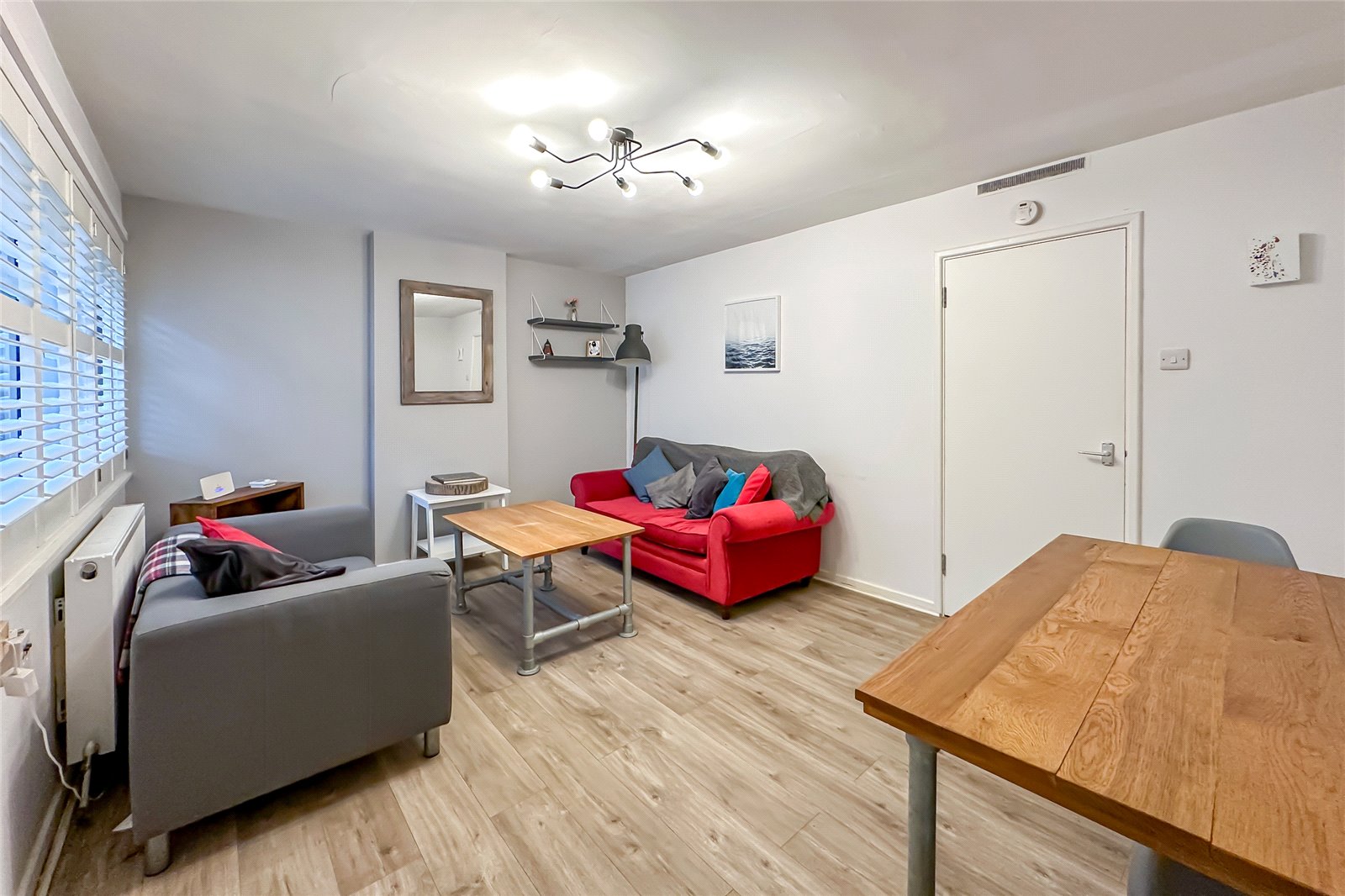 1 bed apartment for sale in Malthouse Court, Sopwell Lane, St. Albans, Hertfordshire, AL1 - Property Image 5