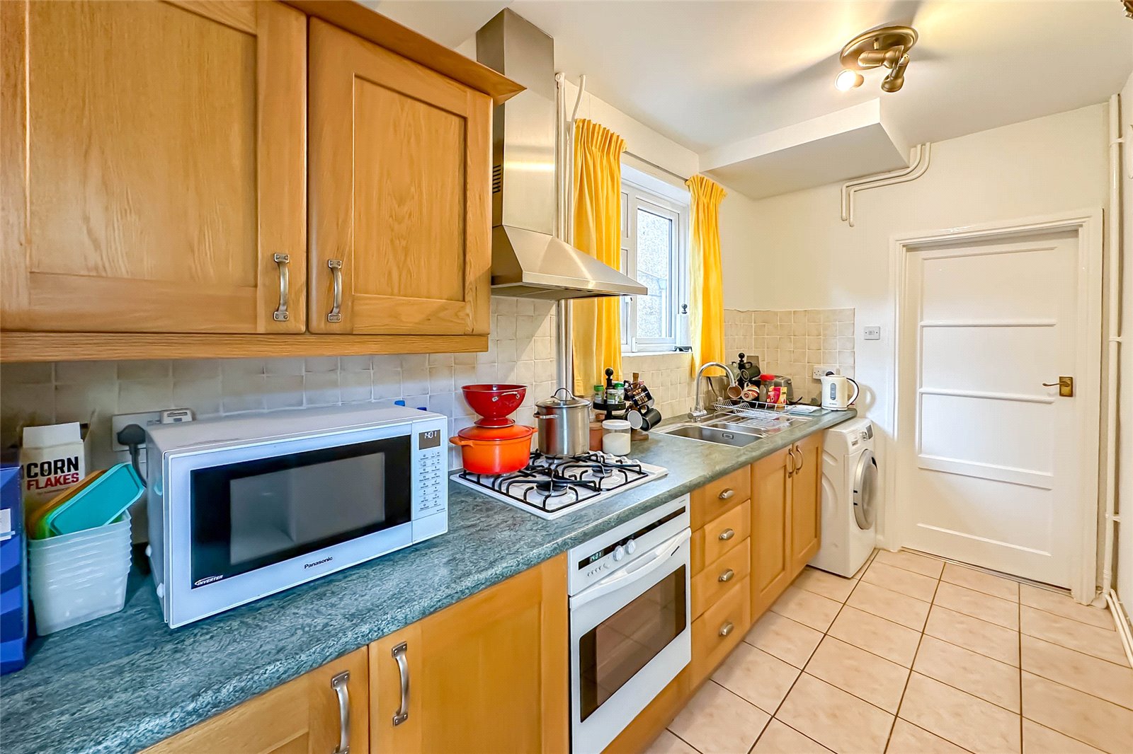 3 bed detached house for sale in Hill End Lane, St. Albans, Hertfordshire, AL4 - Property Image 4
