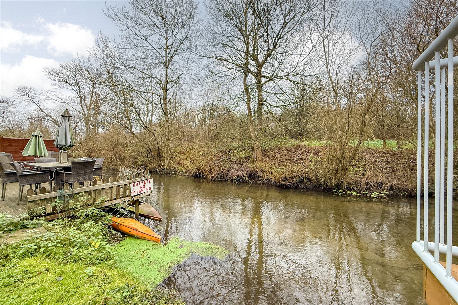 2 bed ground floor flat for sale in The Beeches, Park Street, St. Albans, Hertfordshire, AL2 - Property Image 11