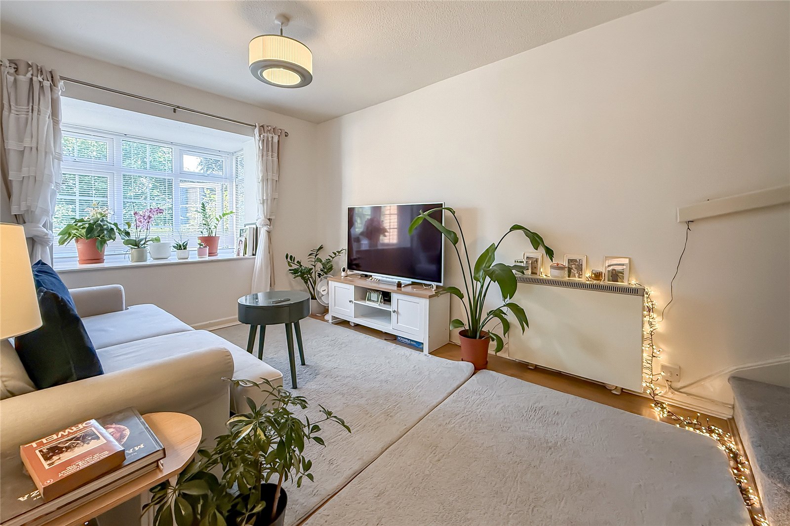 2 bed house to rent in Ashdales, St. Albans, Hertfordshire, AL1  - Property Image 3