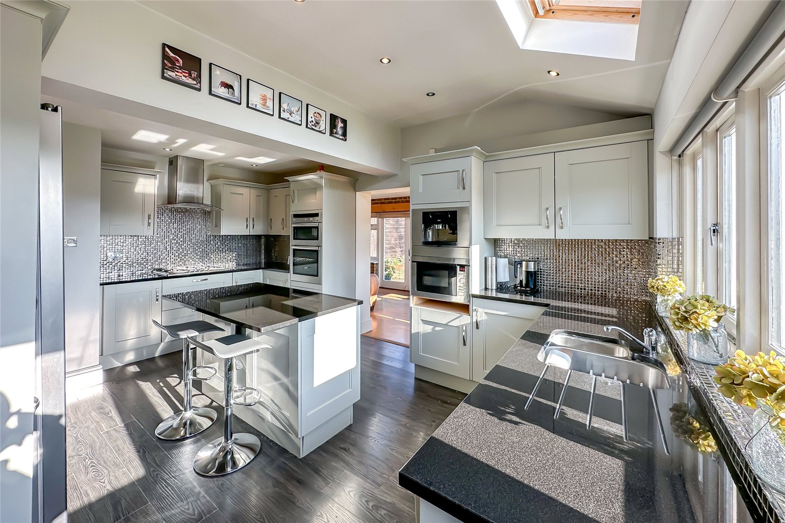 4 bed semi-detached house for sale in Shafford Cottages, Redbourn Road, St. Albans, Hertfordshire, AL3 - Property Image 3