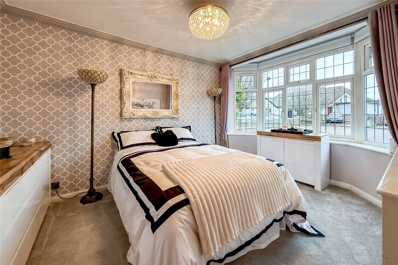 2 bed for sale in North Close, St. Albans, Hertfordshire, AL2  - Property Image 7