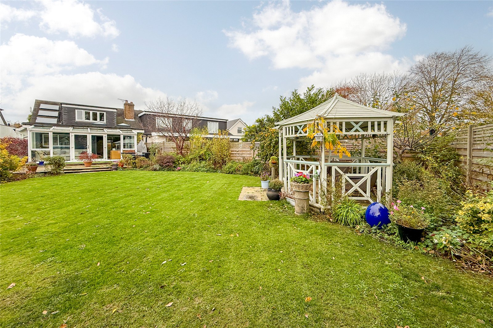 2 bed for sale in North Close, St. Albans, Hertfordshire, AL2  - Property Image 14