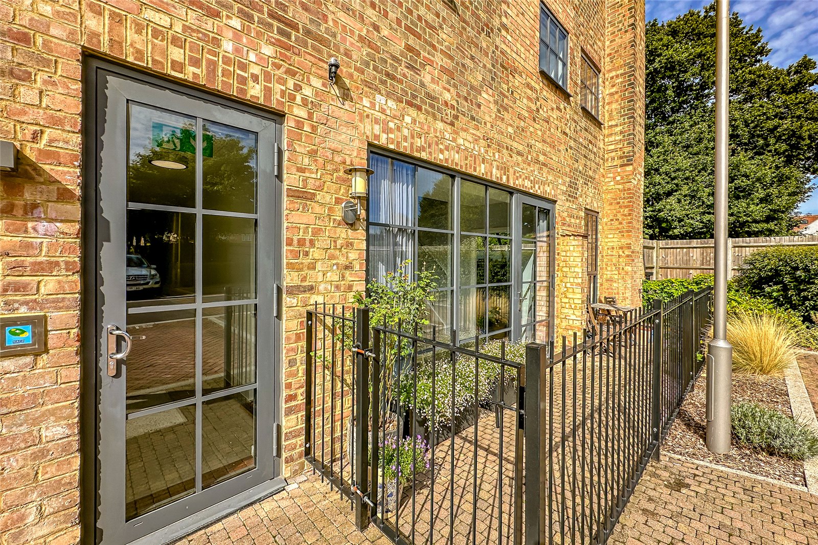 2 bed maisonette for sale in Hansell Gardens, Sutton Road, St. Albans, Hertfordshire, AL1 - Property Image 14