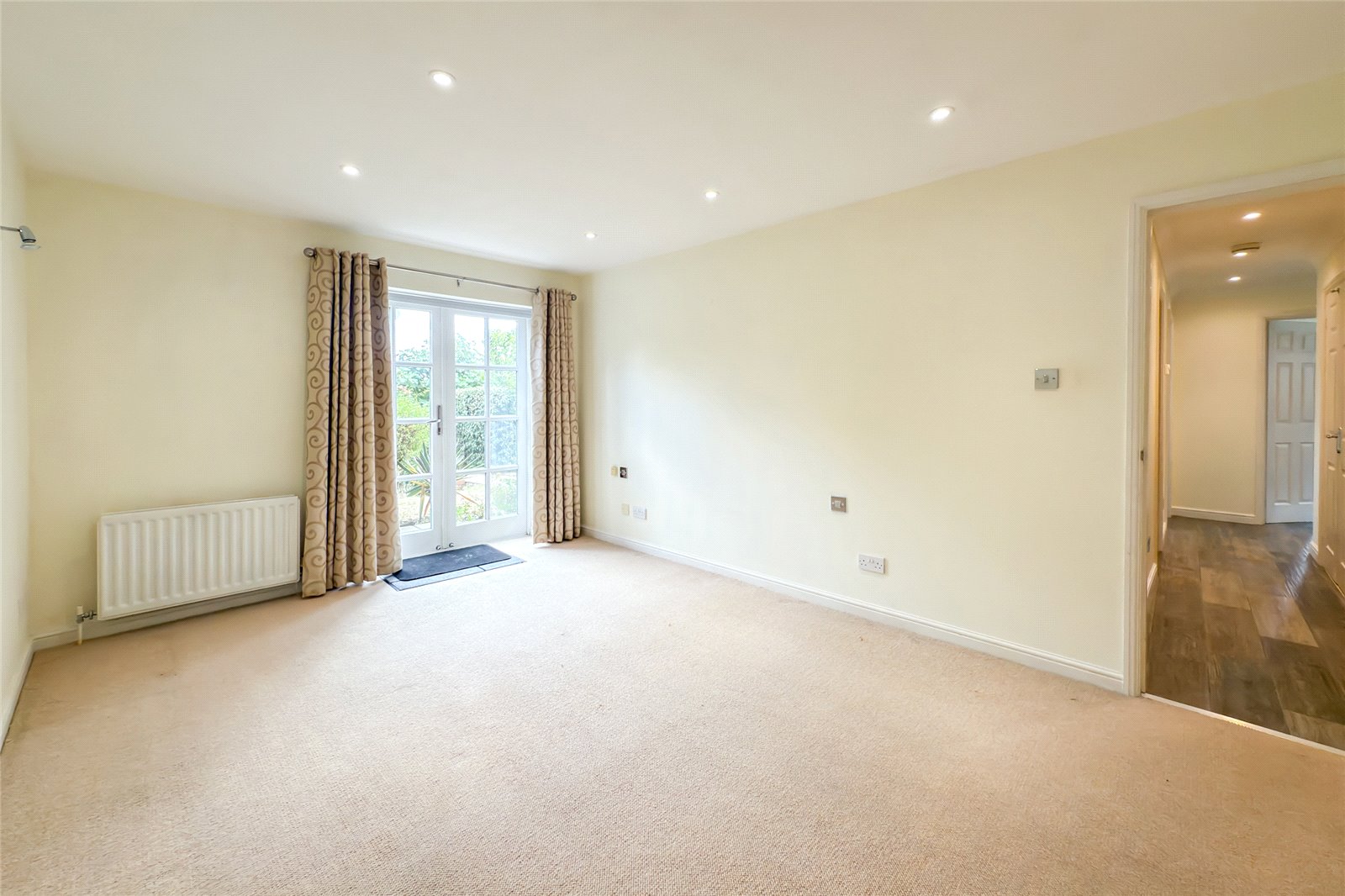 2 bed apartment to rent in Newmarket Court, Goldsmith Way, St Albans, Hertfordshire, AL3  - Property Image 9