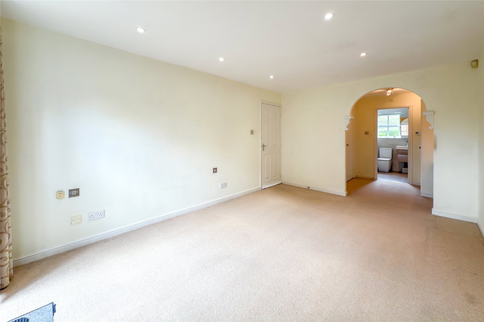 2 bed apartment to rent in Newmarket Court, Goldsmith Way, St Albans, Hertfordshire, AL3  - Property Image 10