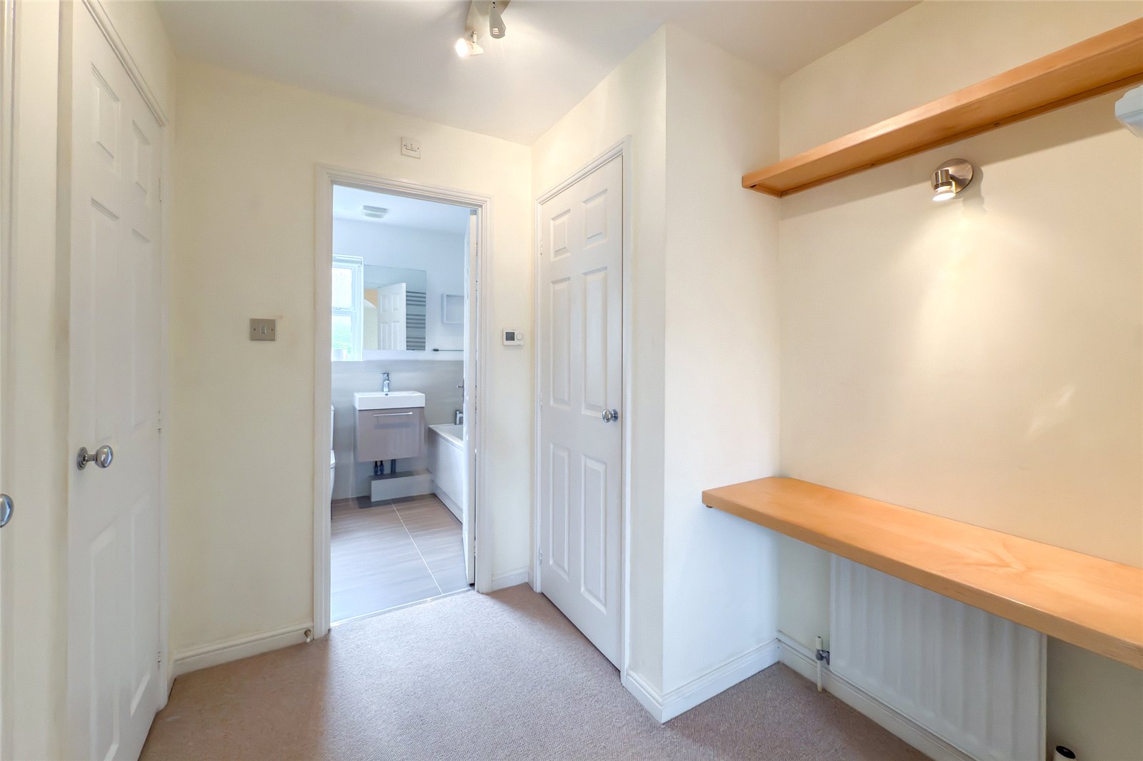 2 bed apartment to rent in Newmarket Court, Goldsmith Way, St Albans, Hertfordshire, AL3  - Property Image 11