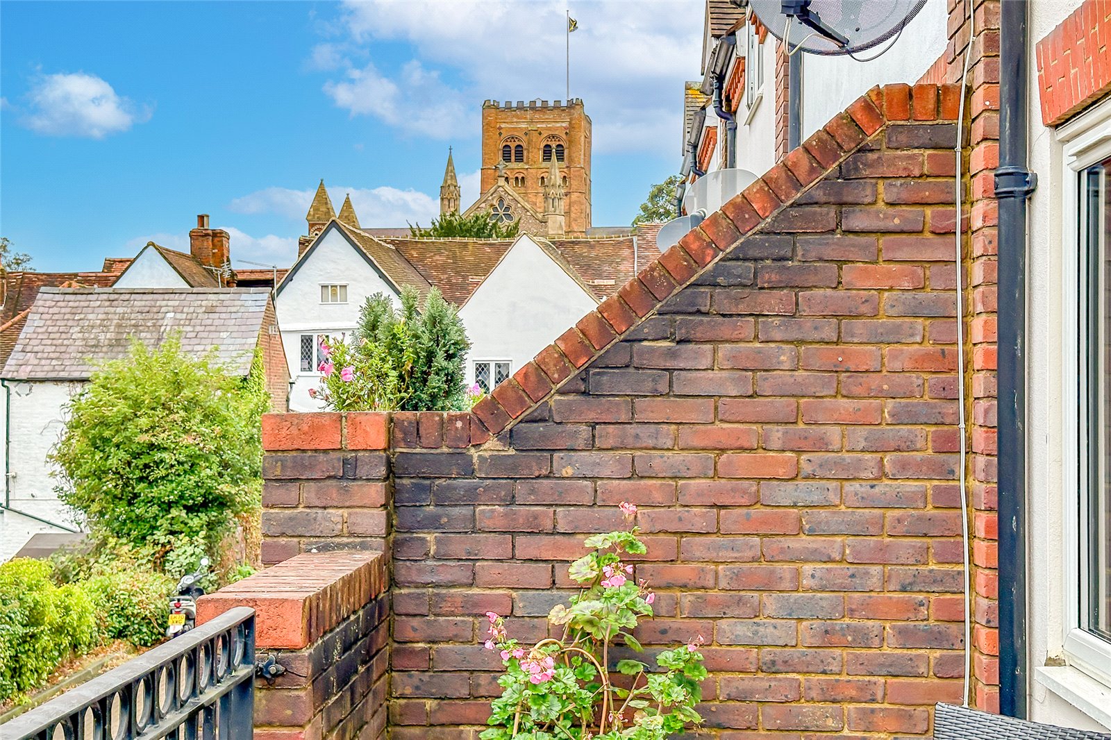 3 bed terraced house for sale in Saracens Head Yard, Pageant Road, St. Albans, Hertfordshire, AL1 - Property Image 14