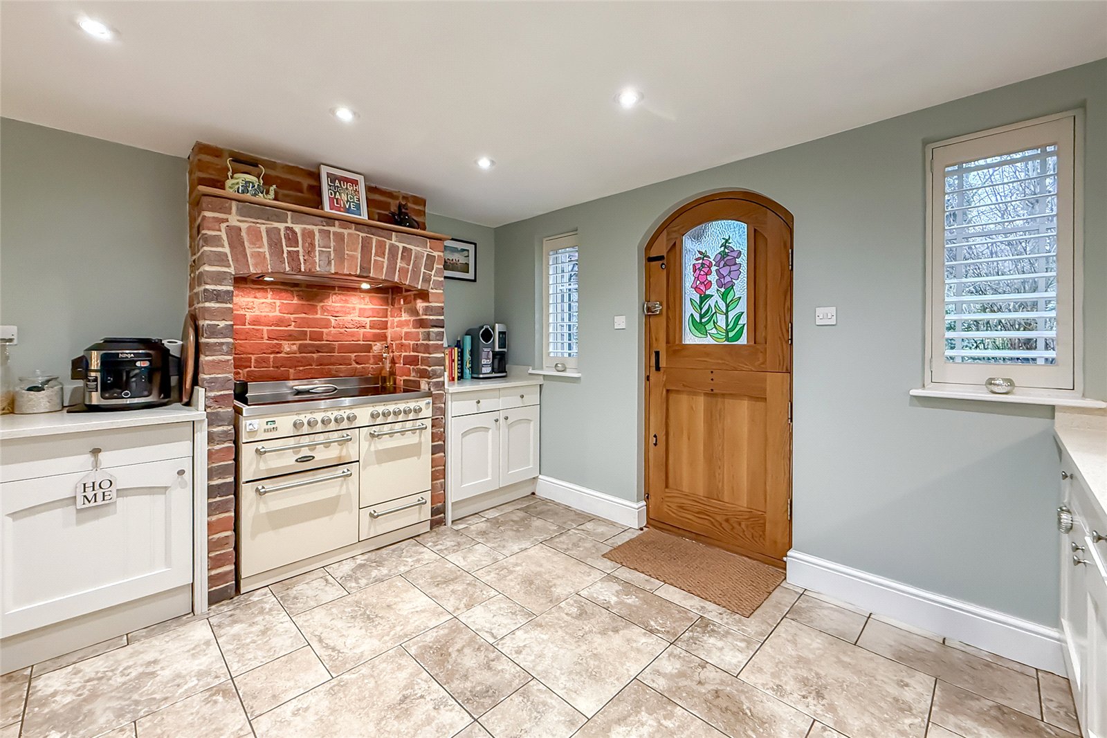 2 bed terraced house for sale in Bower Heath Lane, Bower Heath, Harpenden, Hertfordshire, AL5  - Property Image 10