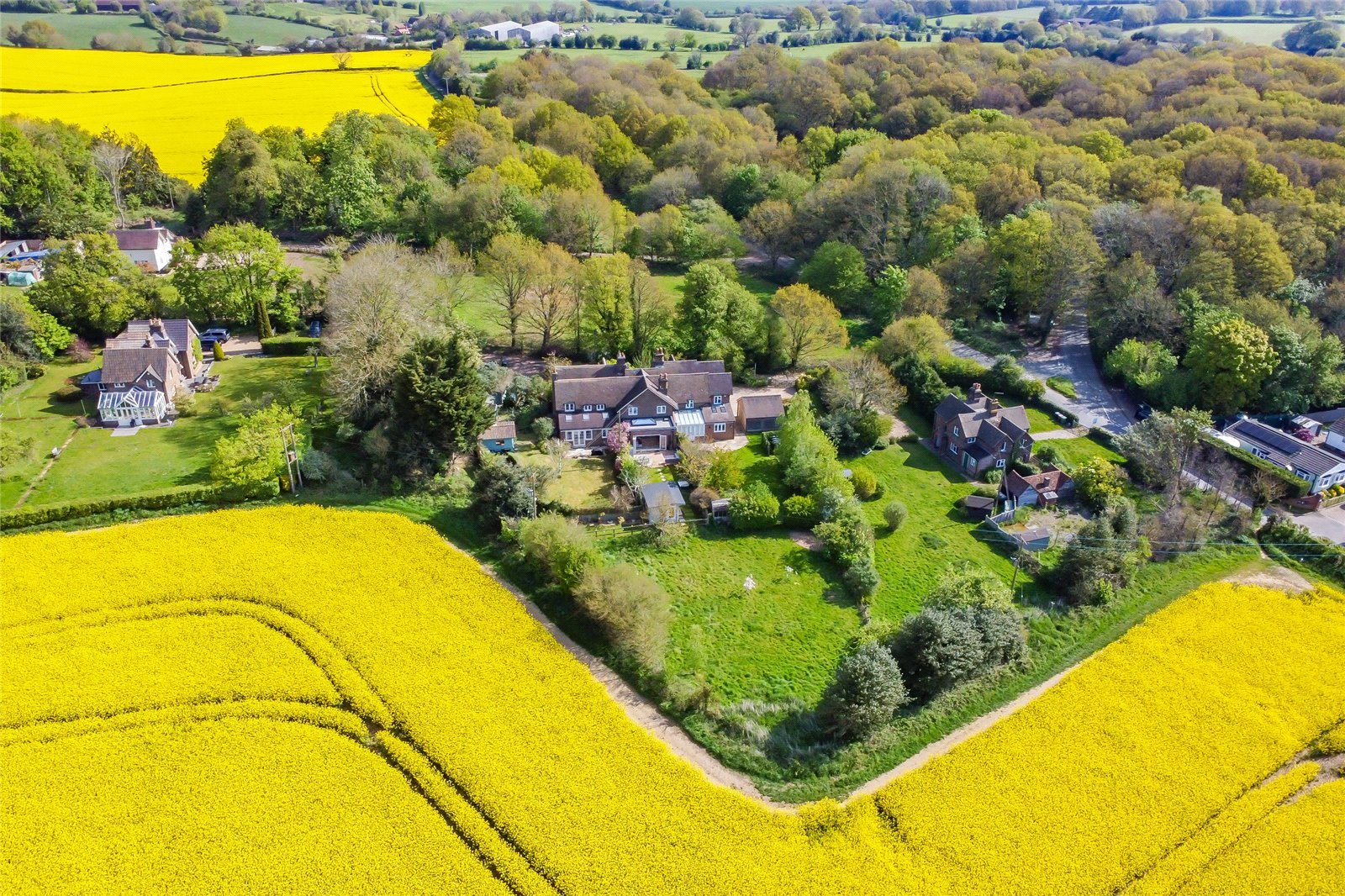 2 bed terraced house for sale in Bower Heath Lane, Bower Heath, Harpenden, Hertfordshire, AL5  - Property Image 9