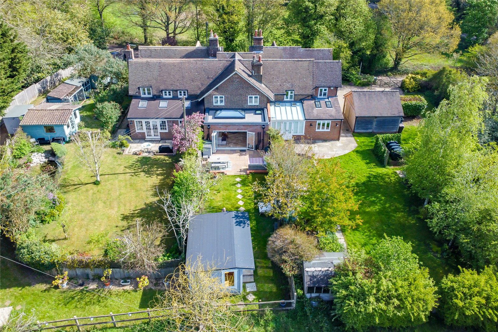 2 bed terraced house for sale in Bower Heath Lane, Bower Heath, Harpenden, Hertfordshire, AL5  - Property Image 4