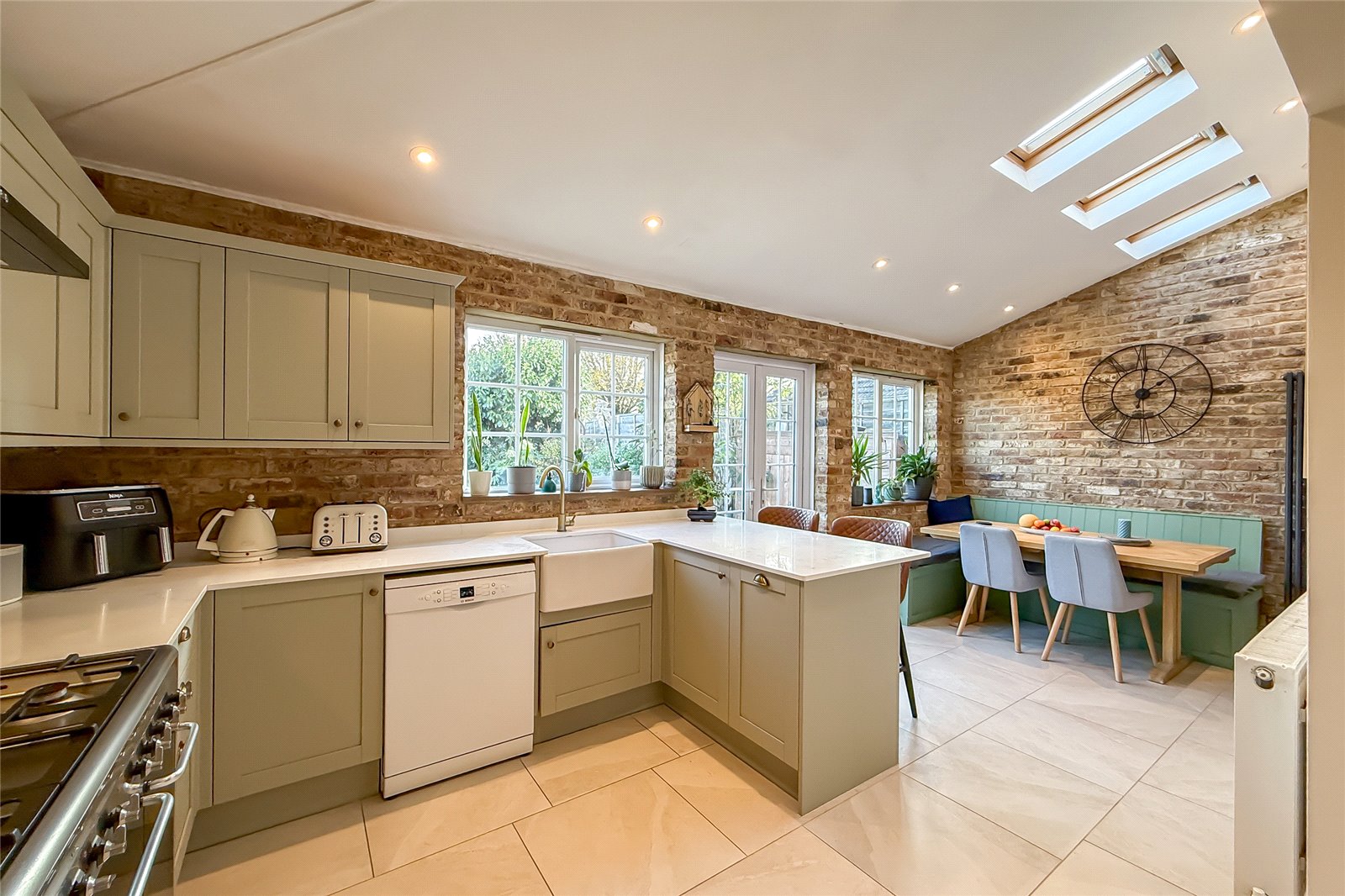 3 bed semi-detached house for sale in Ely Road, St. Albans, Hertfordshire, AL1  - Property Image 6