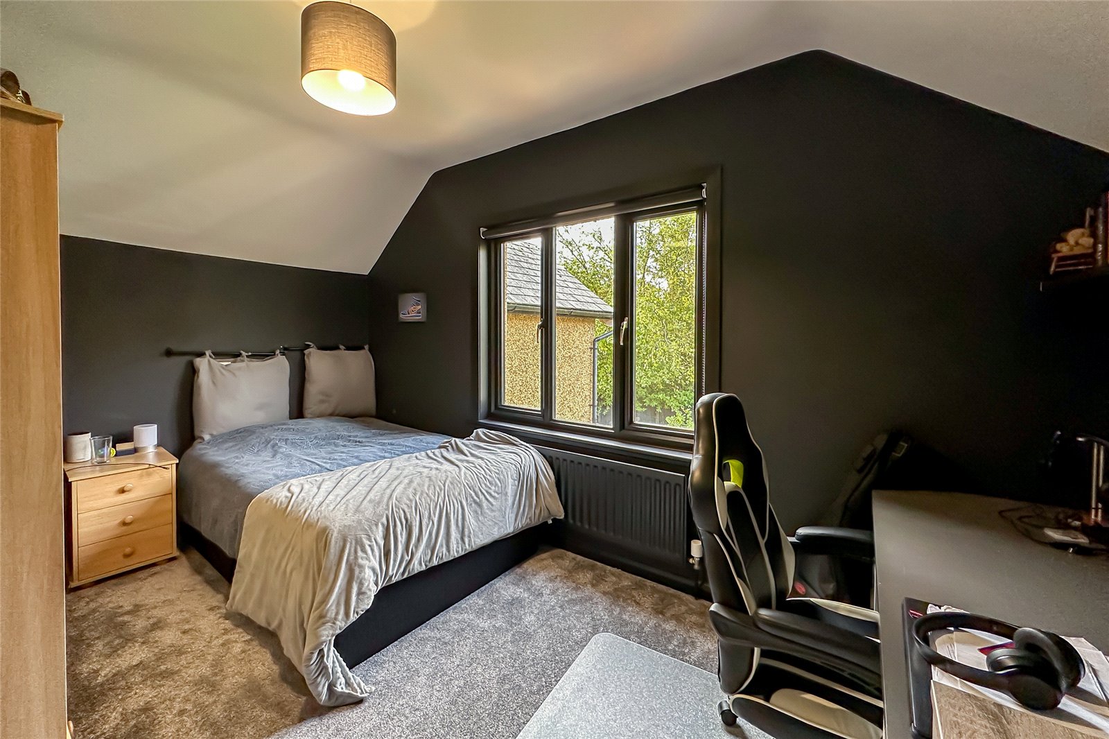 4 bed end of terrace house for sale in Hill End Lane, St. Albans, Hertfordshire, AL4 - Property Image 8