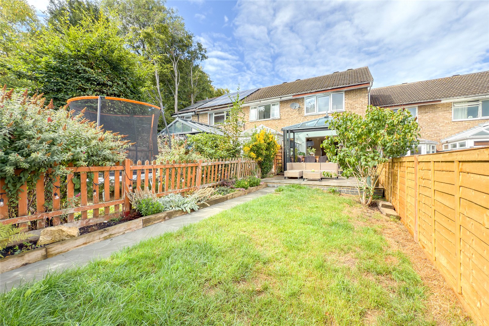 2 bed house for sale in Westfield Court, St. Albans, Hertfordshire, AL4 - Property Image 6