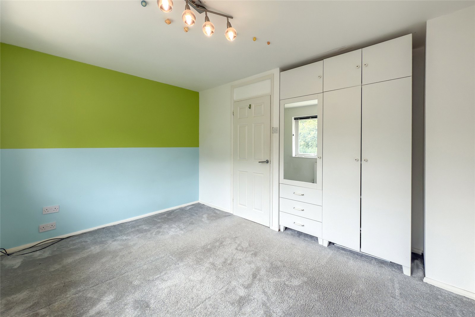 2 bed terraced house for sale in Elizabeth Court, St. Albans, Hertfordshire, AL4  - Property Image 15