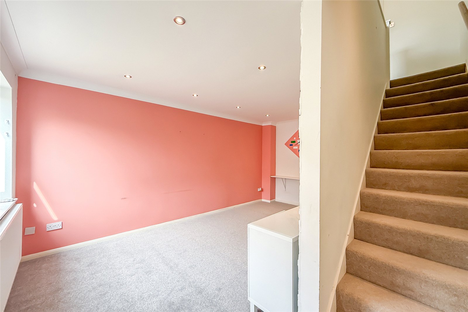 2 bed terraced house for sale in Elizabeth Court, St. Albans, Hertfordshire, AL4  - Property Image 13