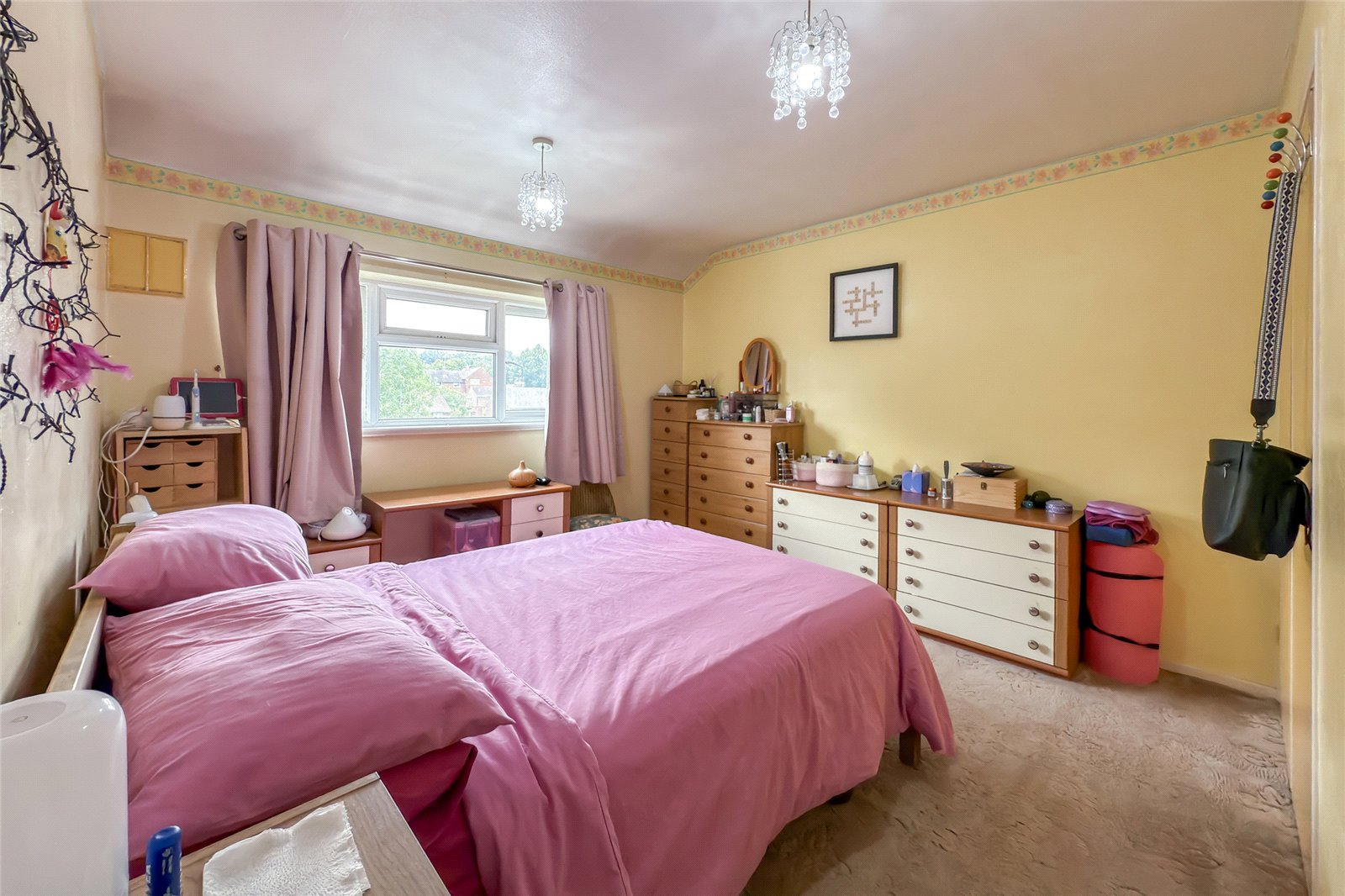 3 bed semi-detached house for sale in Ladies Grove, St. Albans, Hertfordshire, AL3  - Property Image 6