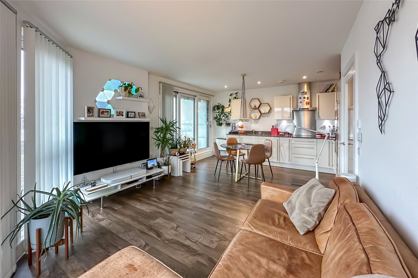 2 bed apartment for sale in Opus House, Charrington Place, St. Albans, Hertfordshire, AL1 - Property Image 2