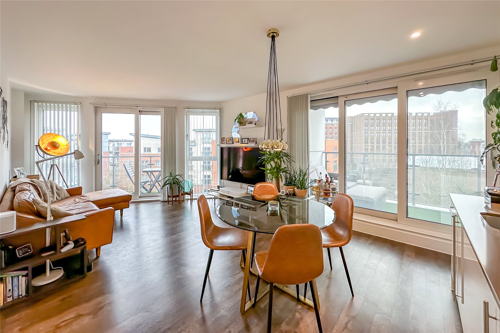 2 bed apartment for sale in Opus House, Charrington Place, St. Albans, Hertfordshire, AL1 - Property Image 4