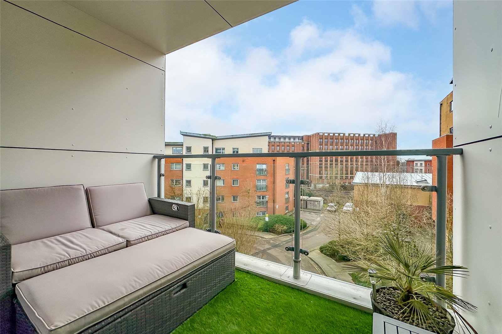 2 bed apartment for sale in Opus House, Charrington Place, St. Albans, Hertfordshire, AL1 - Property Image 9