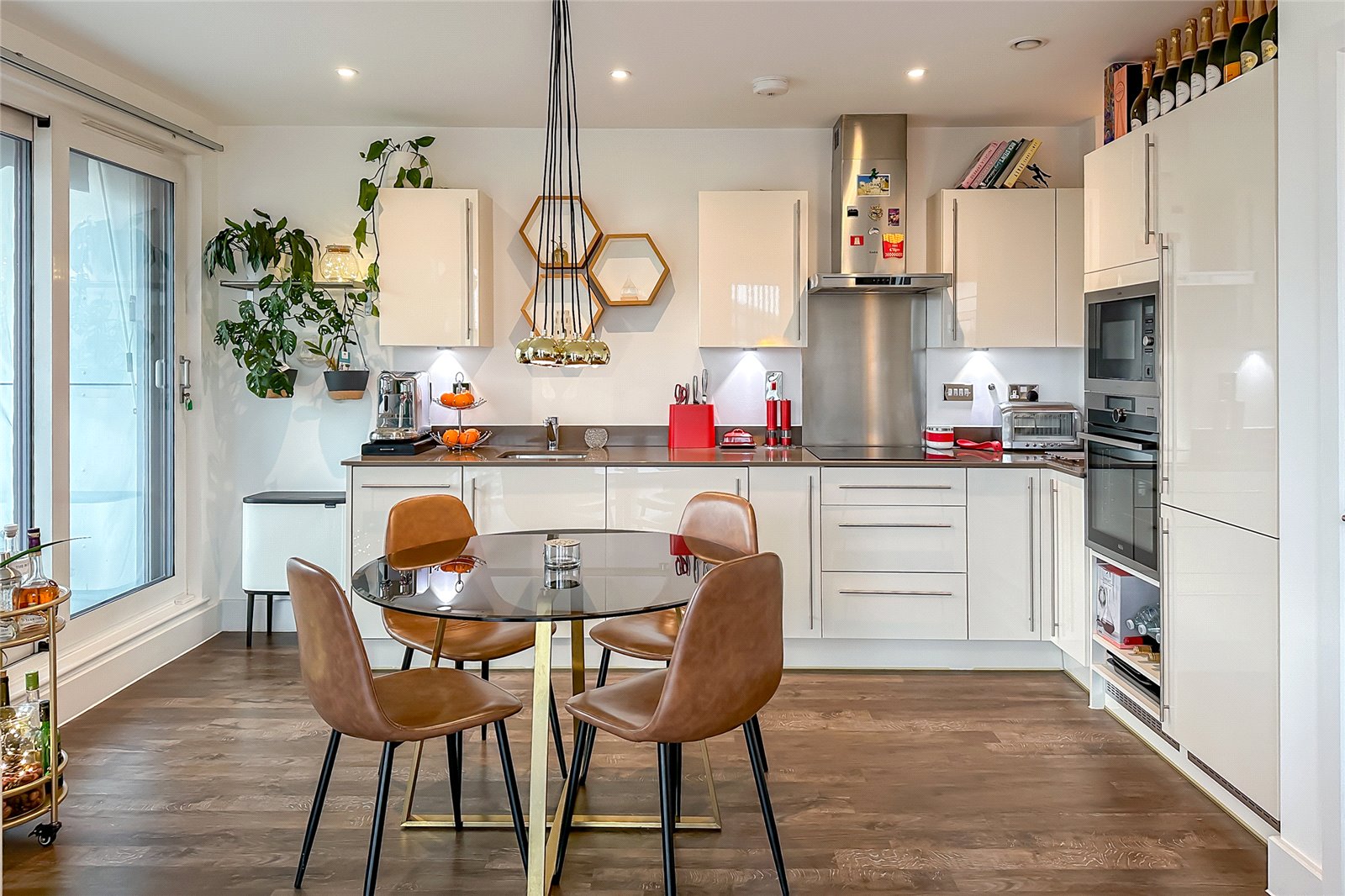 2 bed apartment for sale in Opus House, Charrington Place, St. Albans, Hertfordshire, AL1 - Property Image 13