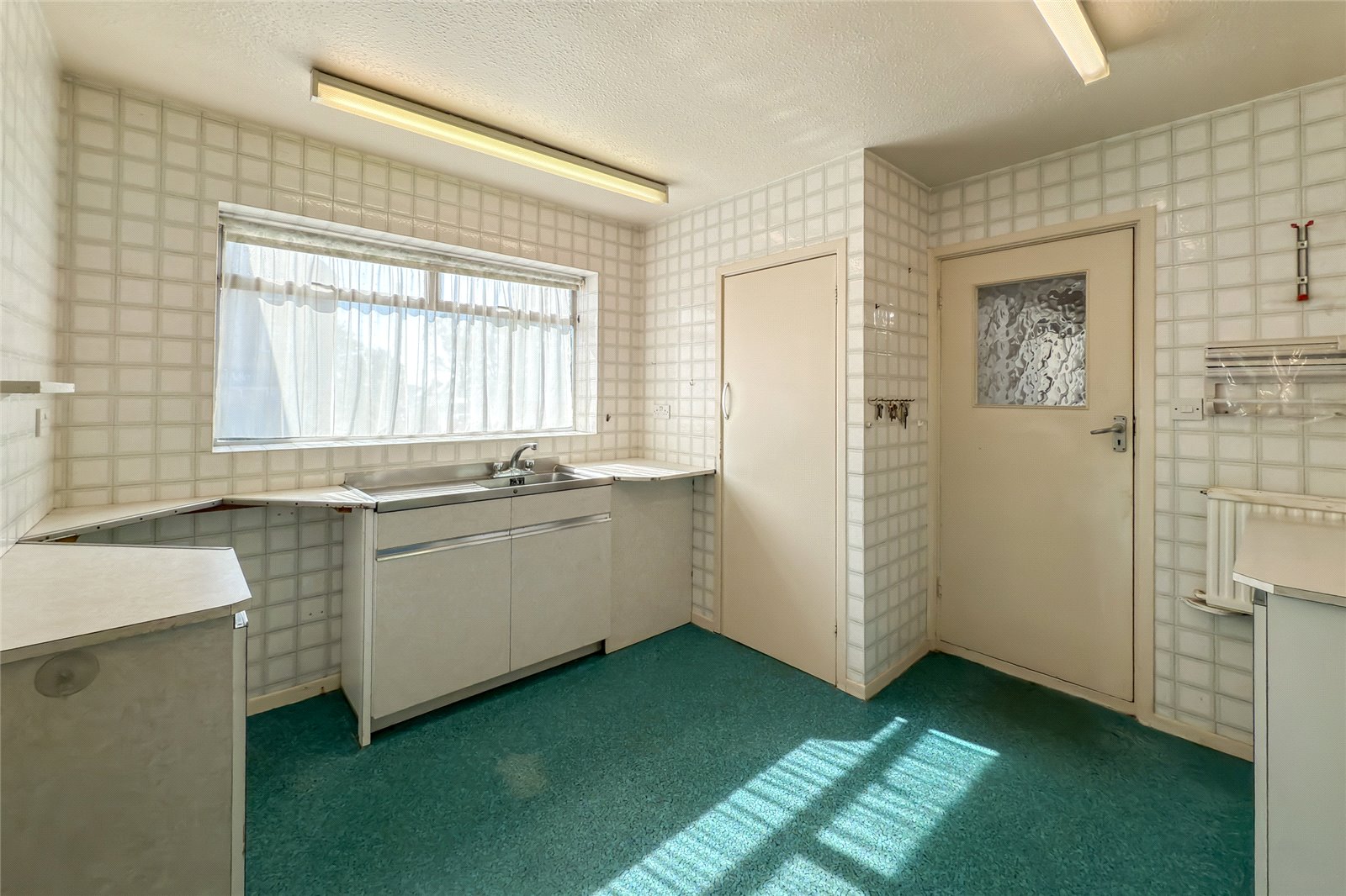 3 bed detached house for sale in Abbey Avenue, St. Albans, Hertfordshire, AL3  - Property Image 3