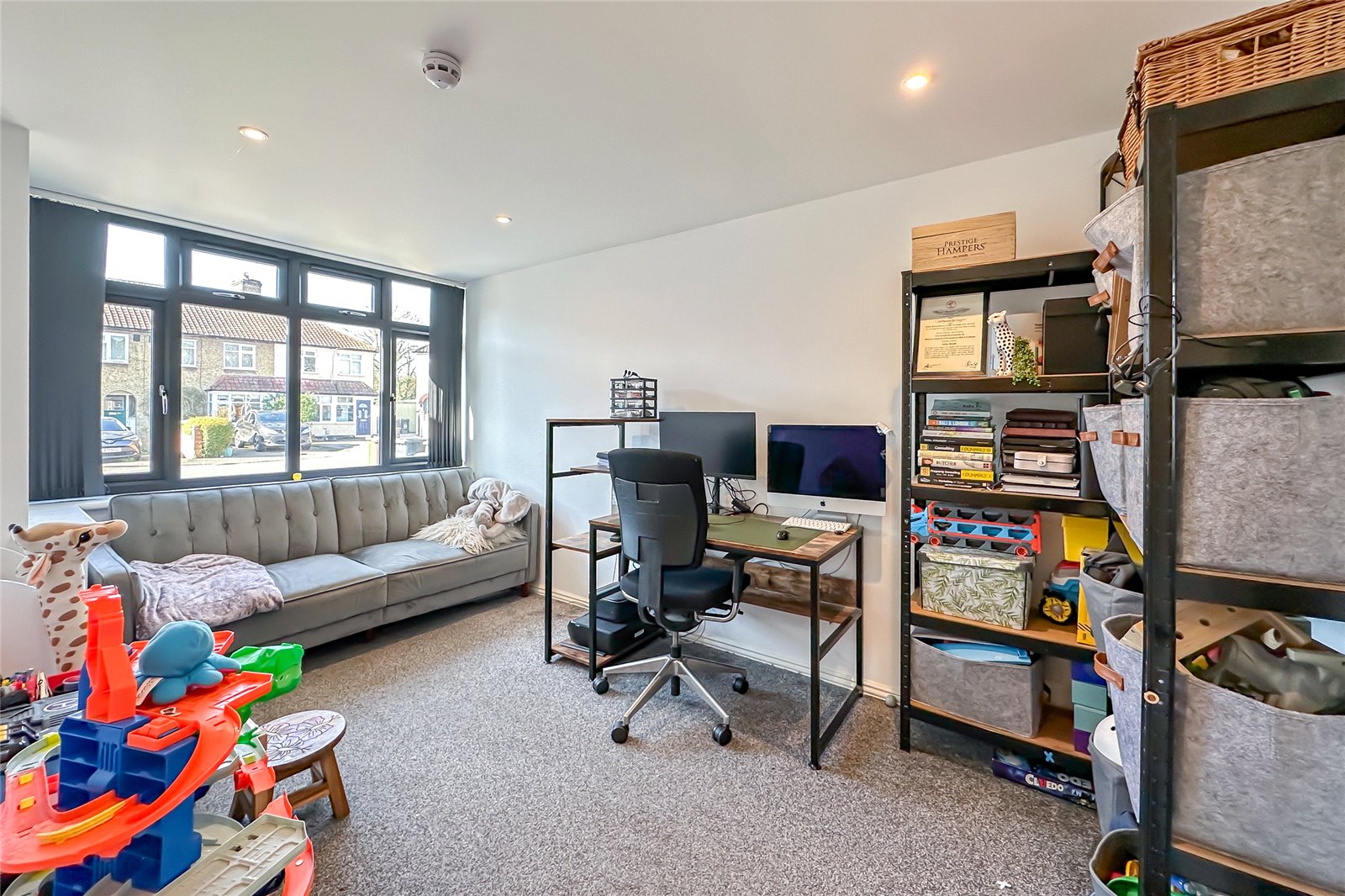 4 bed end of terrace house for sale in Leyland Avenue, St. Albans, Hertfordshire, AL1 - Property Image 5