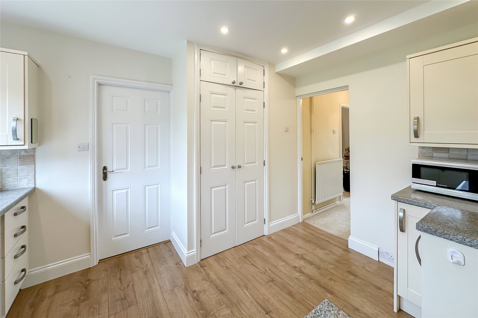 3 bed semi-detached house for sale in Manor Road, London Colney, St. Albans, Hertfordshire, AL2 - Property Image 3
