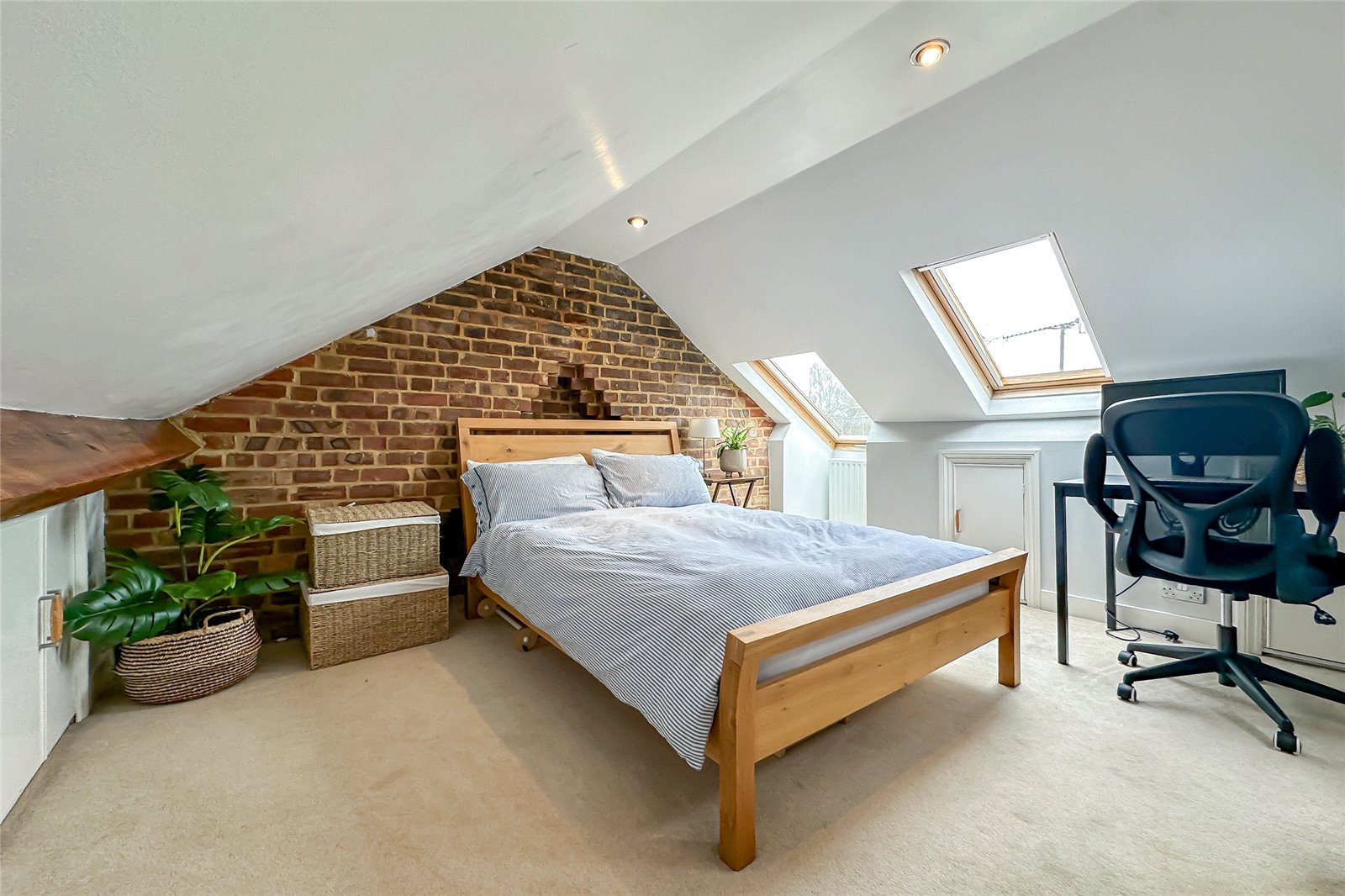 4 bed end of terrace house for sale in Dalton Street, St. Albans, Hertfordshire, AL3  - Property Image 6