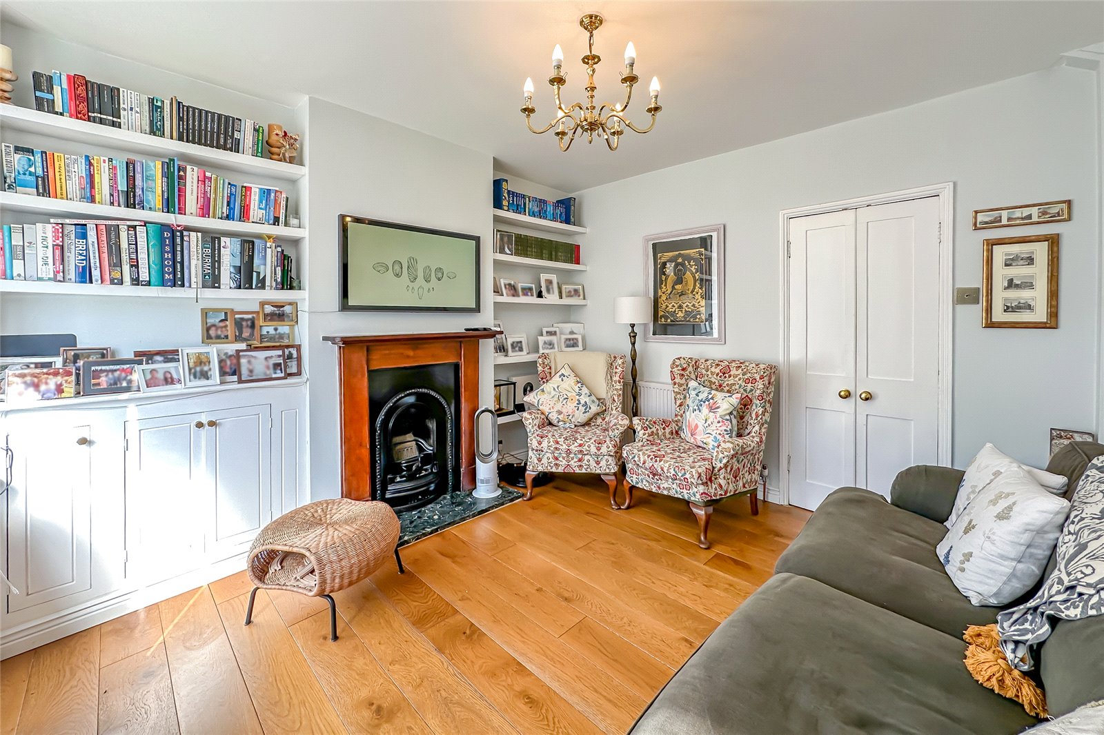 2 bed end of terrace house for sale in New Kent Road, St. Albans, Hertfordshire, AL1  - Property Image 2