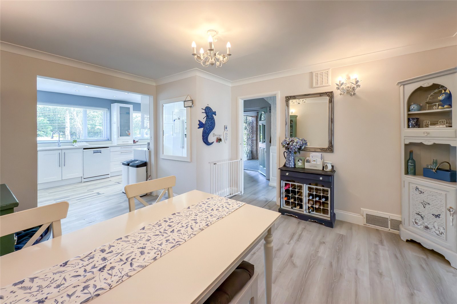 3 bed link detached house for sale in Meadowcroft, St. Albans, Hertfordshire, AL1  - Property Image 3
