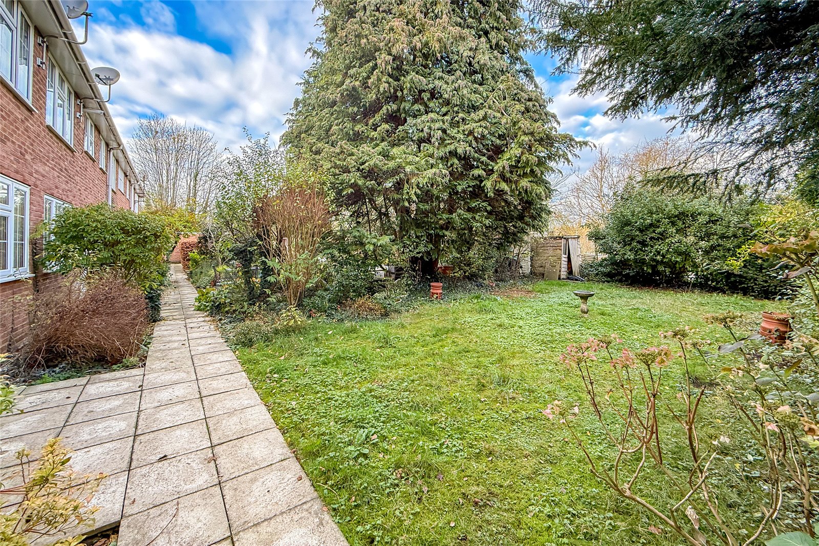 2 bed ground floor flat for sale in Westminster Court, St. Albans, Hertfordshire, AL1 - Property Image 15