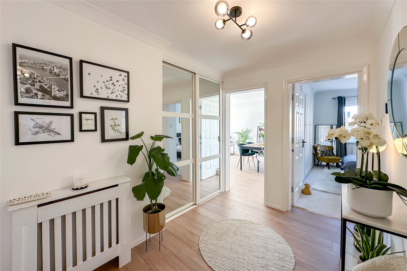 2 bed ground floor flat for sale in St James Court, Park View Close, St. Albanslesley Chest, Hertfordshire, AL1  - Property Image 16