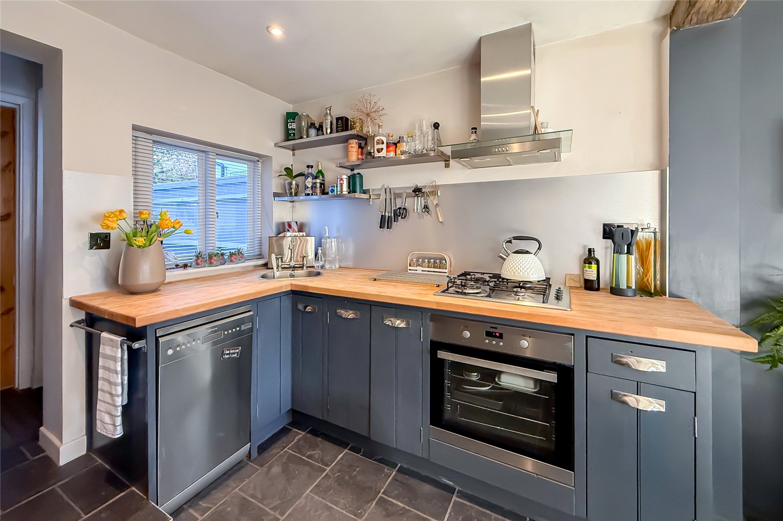 2 bed terraced house for sale in Fishpool Street, St. Albans, Hertfordshire, AL3  - Property Image 3