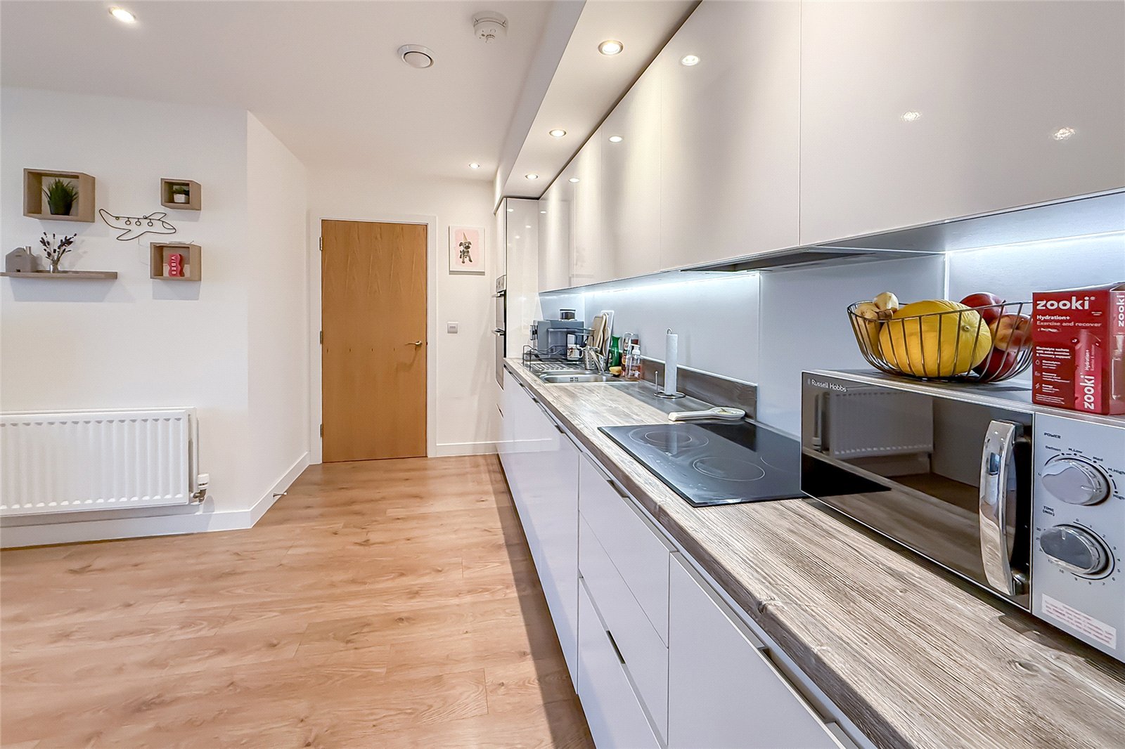 2 bed apartment for sale in Ellesmere Court, Stirling Drive, Luton, Bedfordshire, LU2 - Property Image 11
