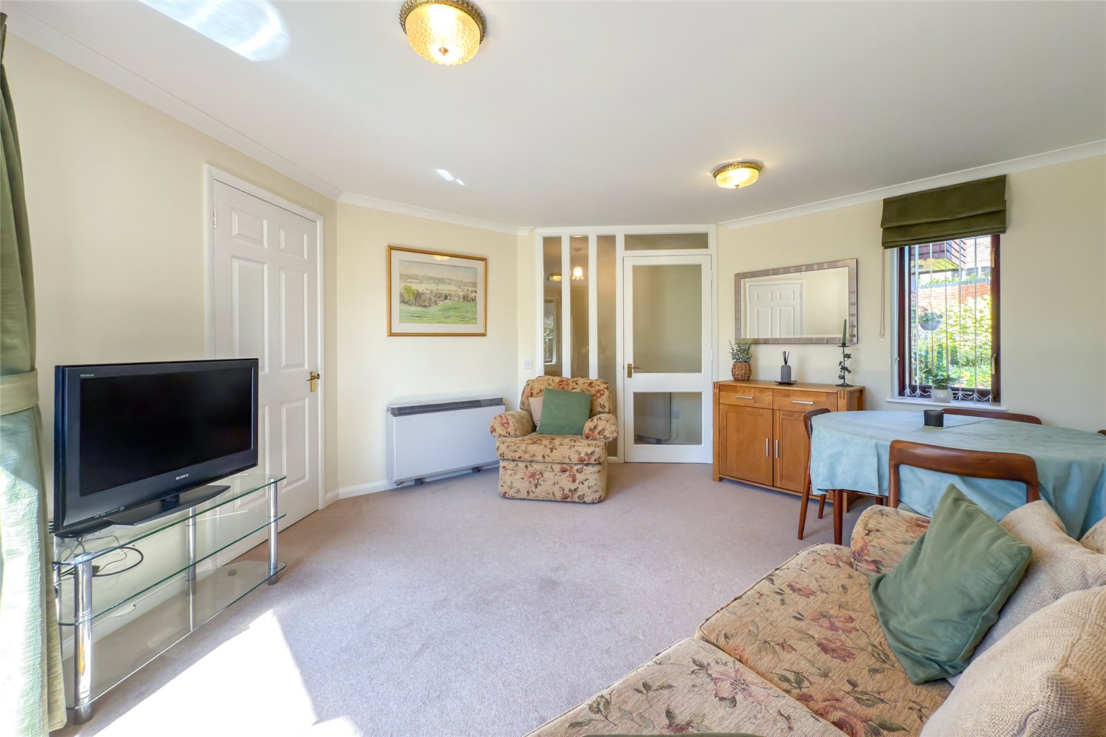 1 bed ground floor flat for sale in Albeny Gate, Belmont Hill, St. Albans, Hertfordshire, AL1  - Property Image 5