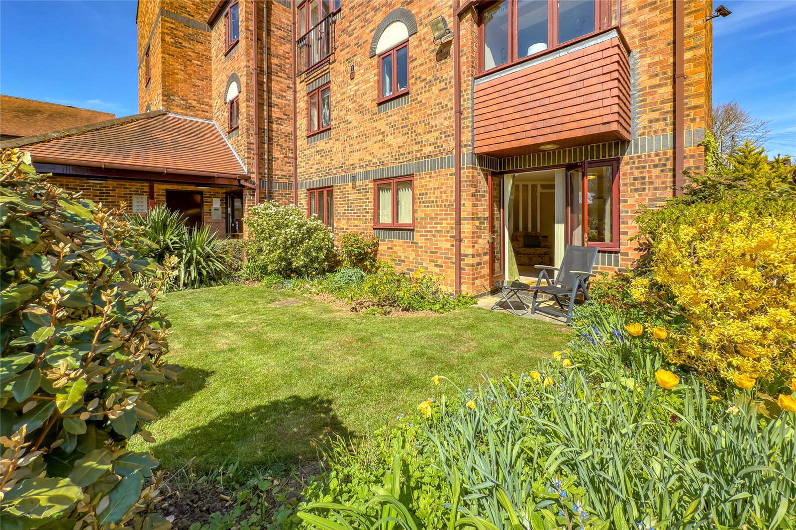 1 bed ground floor flat for sale in Albeny Gate, Belmont Hill, St. Albans, Hertfordshire, AL1  - Property Image 11